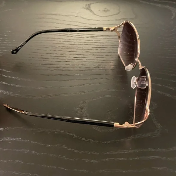 ❤️Aviator Sunglasses x2☀️ - Picture 6 of 8